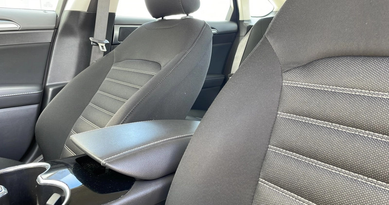 Ford Mondeo cena 59900 przebieg: 110622, rok produkcji 2016 z Strumień małe 596